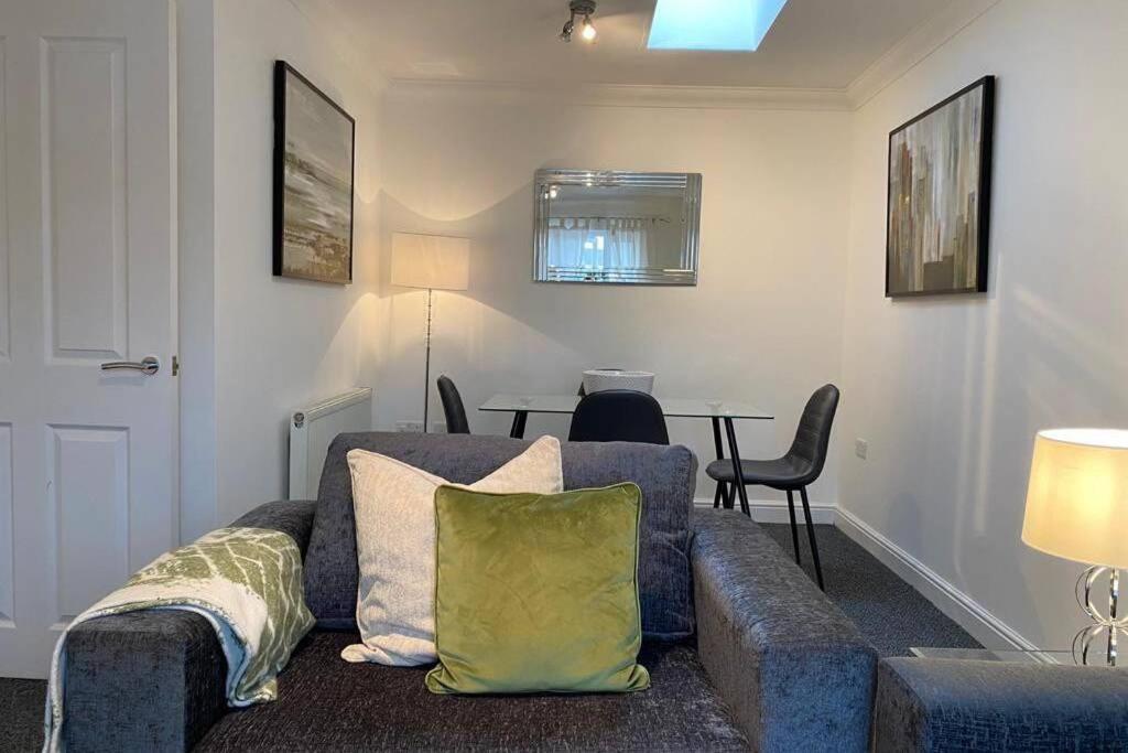 Alicia Newport By Mia Living 2 Bedroom Apartment With Dedicated Parking Dış mekan fotoğraf