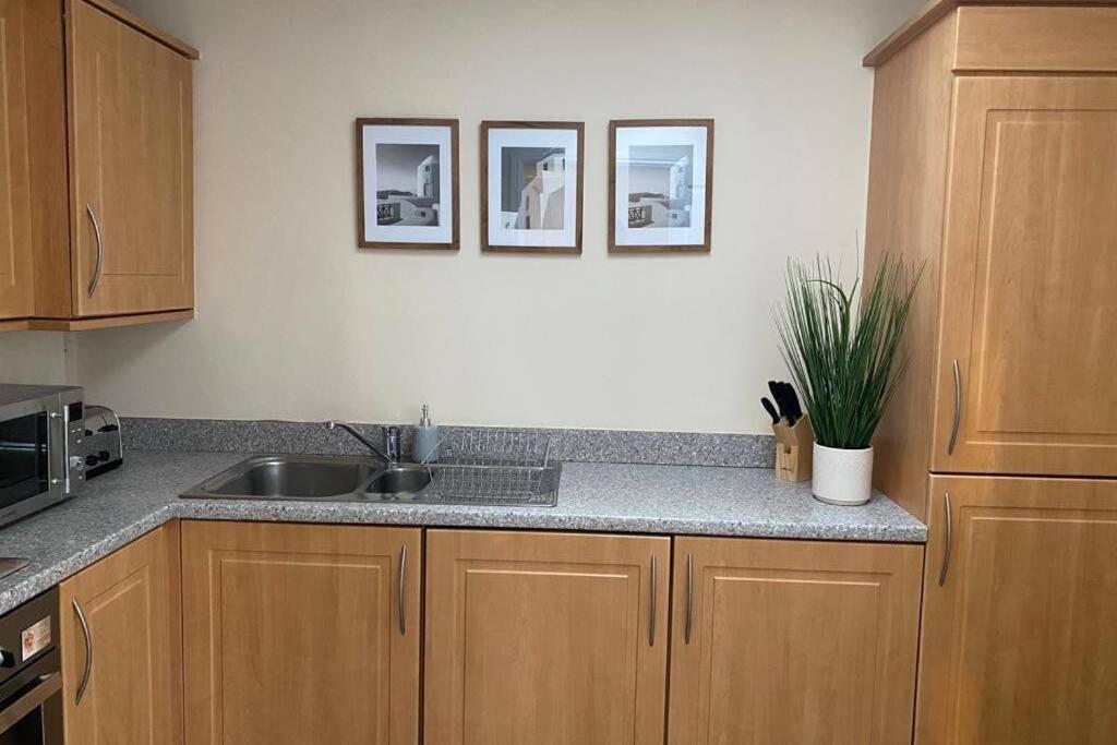Alicia Newport By Mia Living 2 Bedroom Apartment With Dedicated Parking Dış mekan fotoğraf